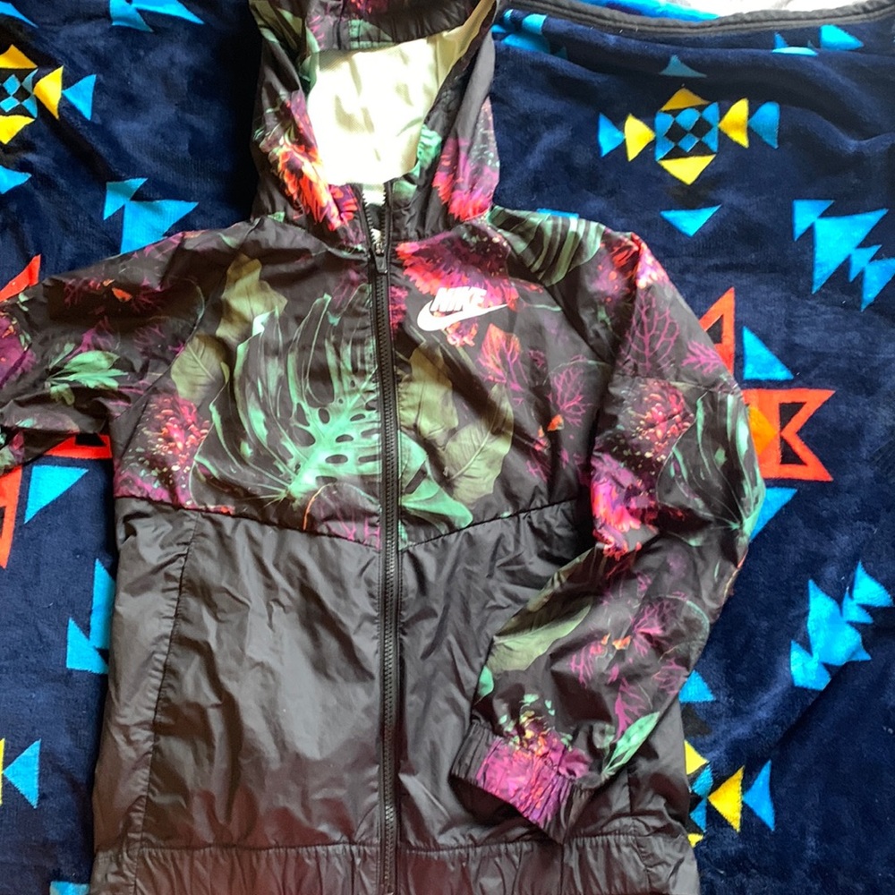 Nike windbreaker youth Large